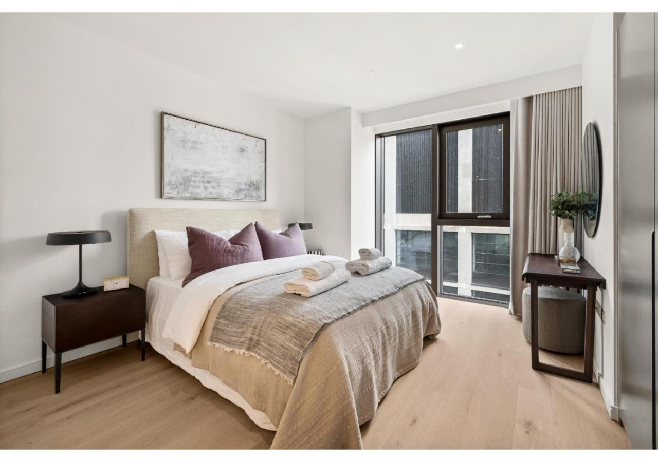 Elegant And Modern Apartments In Canary Wharf Right Next To Thames Лондон Екстериор снимка