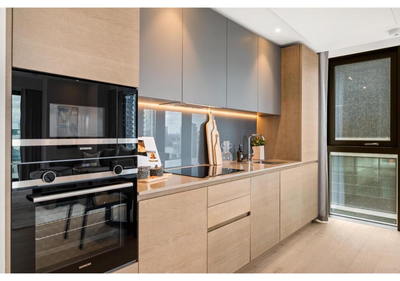 Elegant And Modern Apartments In Canary Wharf Right Next To Thames Лондон Екстериор снимка
