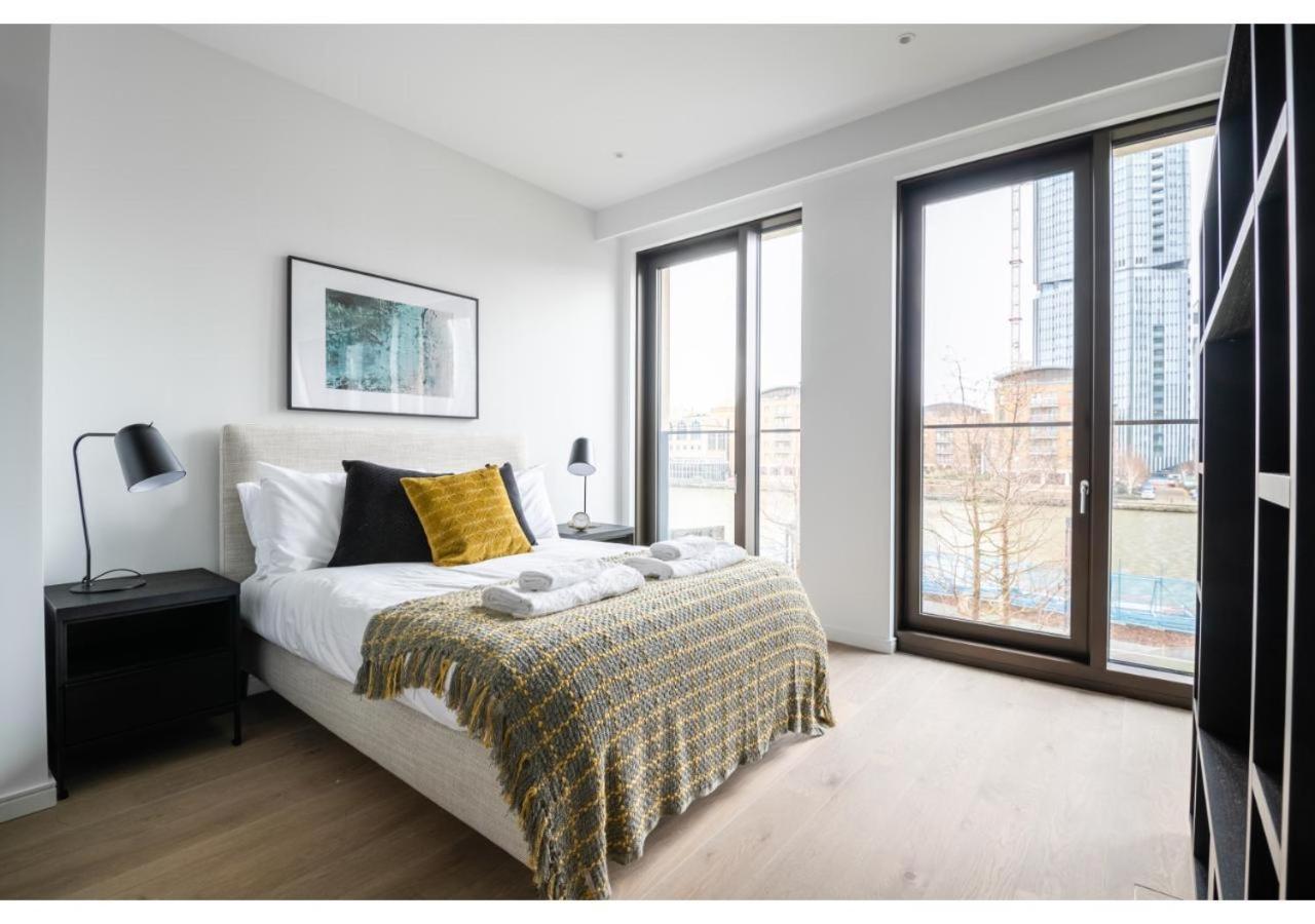 Elegant And Modern Apartments In Canary Wharf Right Next To Thames Лондон Екстериор снимка