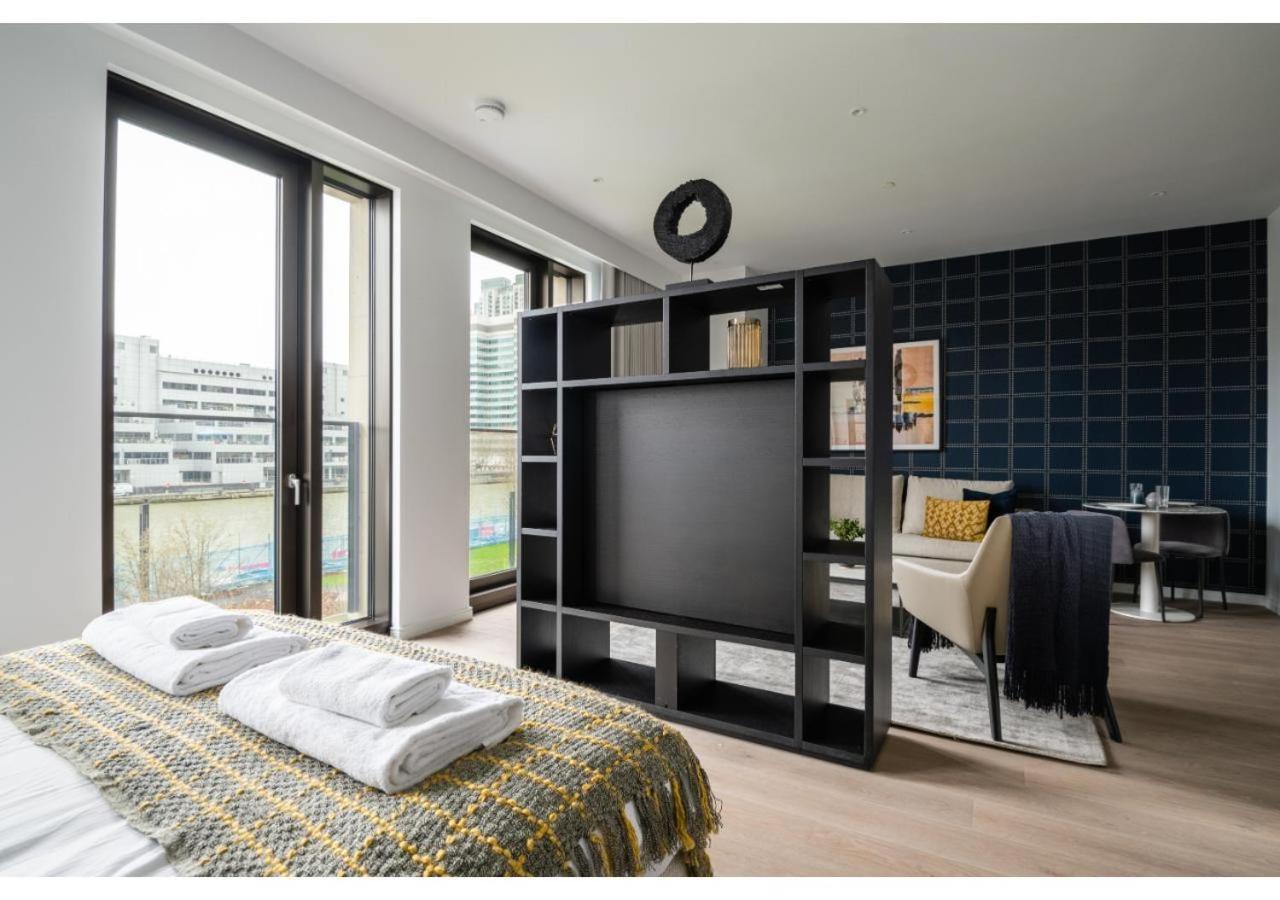 Elegant And Modern Apartments In Canary Wharf Right Next To Thames Лондон Екстериор снимка